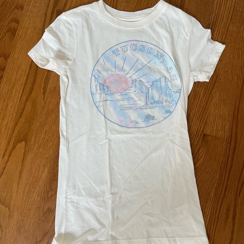 Aeropostale graphic tee